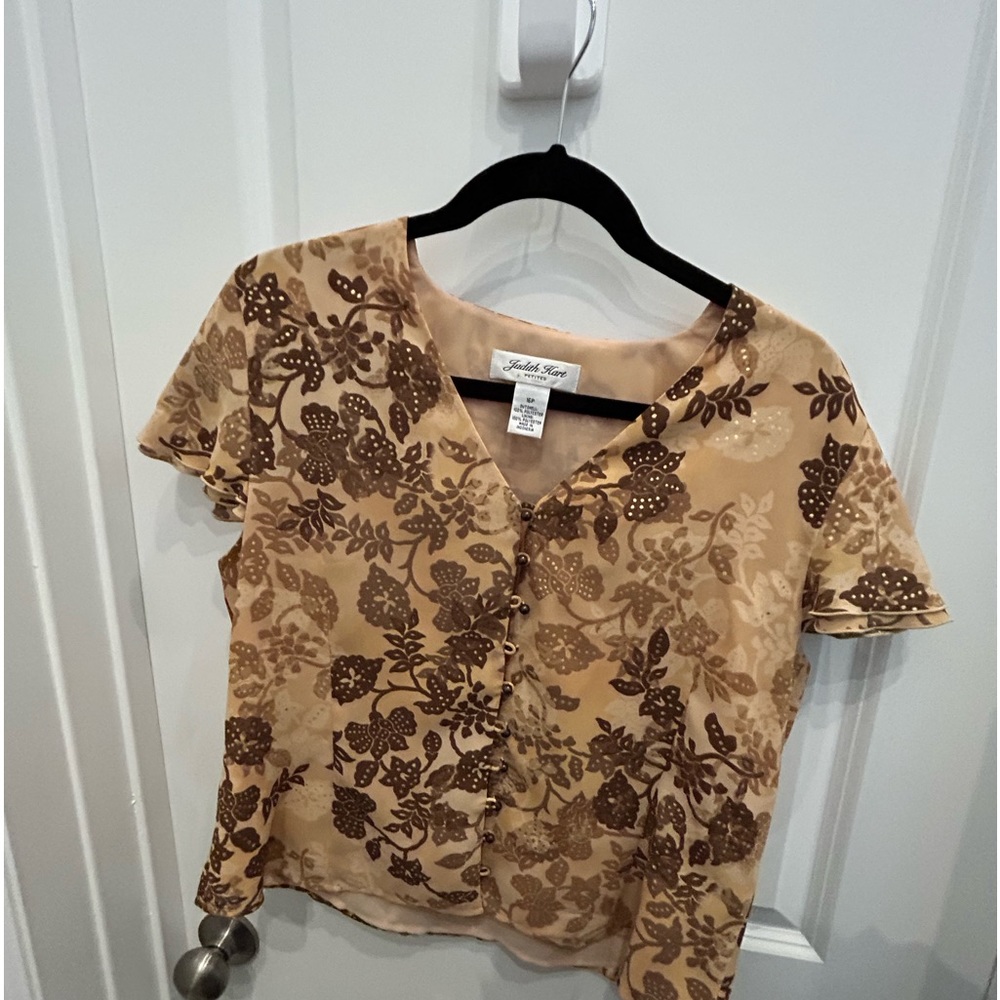 Judith Hart petites 12  fluttery shirt  with brown and tan florals